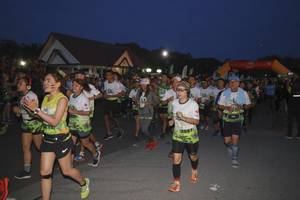 BIB: 2061
                            <button type="button" onclick="openModal(3530032)" class="btn btn-primary btn-sm float-right btn-popup" data-toggle="modal" data-target=".modal-high-quality">
                        <i class="fas fa-shopping-cart"></i> Add to Cart
                    </button>
                                            <button type="button" onclick="isThisMe(3530032, true)" class="btn btn-success btn-sm float-right btn-popup btn-isme hidden" data-toggle="tooltip" data-placement="bottom" title="นี่คือรูปของคุณใช่ไหม คลิกที่นี่เพื่อเอาเข้าอัลบั้ม">
                        <i class="fas fa-plus"></i> Add to album
                    </button>
                    <button type="button" onclick="isThisMe(3530032, false)" class="btn btn-warning btn-sm float-right btn-popup btn-isnotme hidden">
                        <i class="fas fa-ban"></i> Remove from album
                    </button>